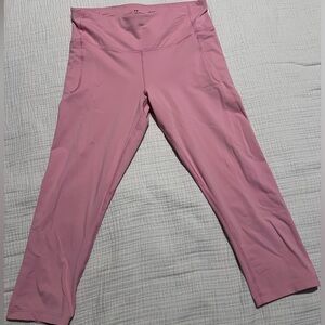 UNDER ARMOUR Meridian Pink Pocket Crop Leggings